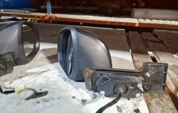Opel Agila B Front door electric wing mirror