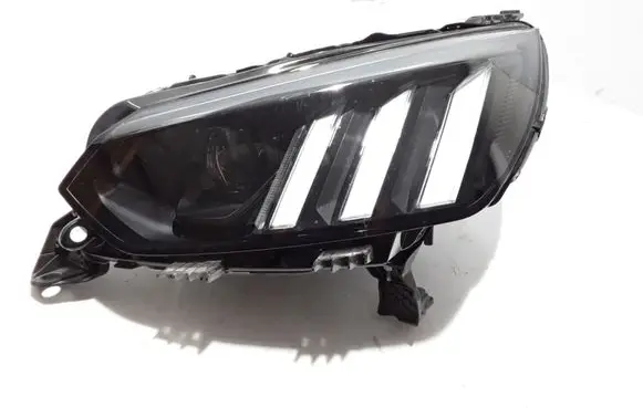 Peugeot 2008 II Headlight/headlamp 9841642080
