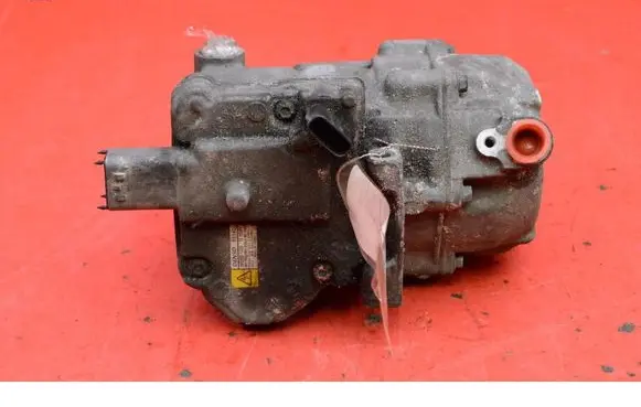 Toyota Auris E180 Air conditioning (A/C) compressor (pump) 0422001330