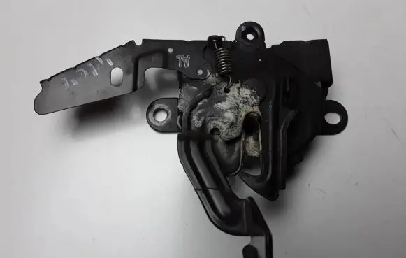 Suzuki Swace Engine bonnet (hood) release handle