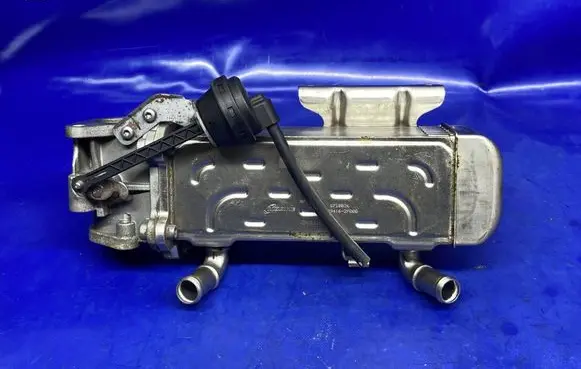Hyundai Santa Fe EGR valve cooler 28416-2F000 20100429-093