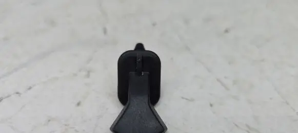 Dacia Sandero III Windshield washer spray nozzle