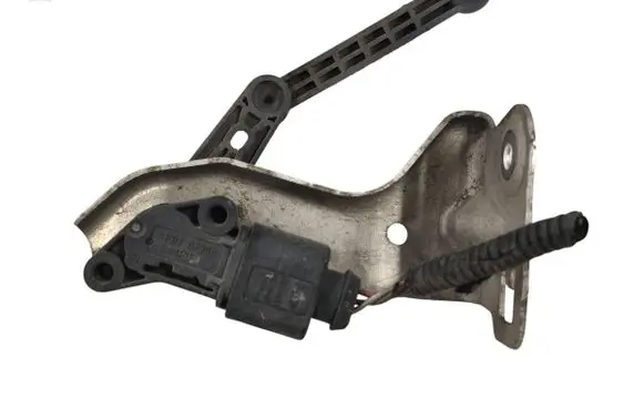 Tesla Model S Rear air suspension level height sensor 102797600A