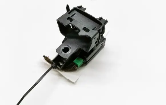 Volvo V70 Ignition lock 28227917
