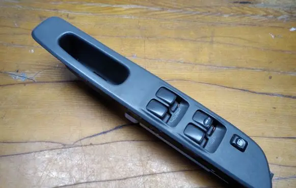 Mitsubishi Space Wagon Electric window control switch MR330755