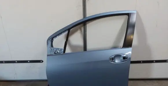 Toyota Yaris Front door 