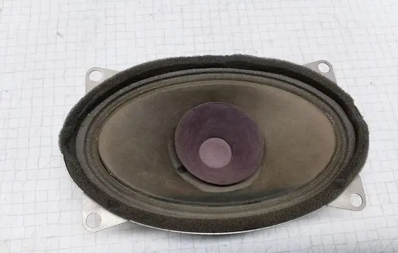 Seat Cordoba (6K) Subwoofer speaker 6K0035411