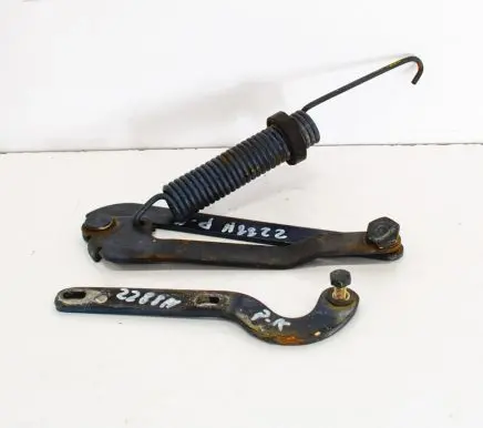 Mercedes-Benz SLC C107 Engine bonnet/hood hinges