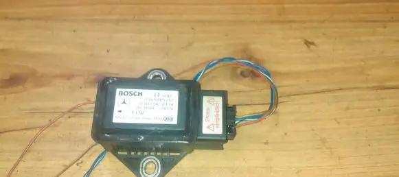 Mercedes-Benz E W211 ESP acceleration yaw rate sensor a0035420318 0265005267