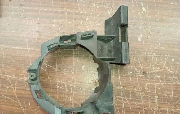 Renault Modus Fog light bracket 8200259251