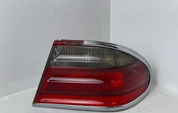 Mercedes-Benz E W210 Rear/tail lights A2108203464 318002