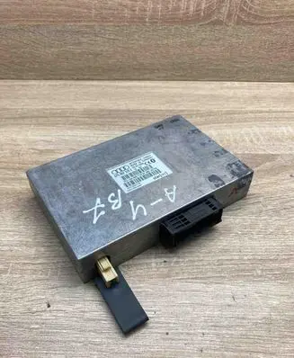Audi A3 S3 8P Bluetooth control unit module 8P0862335E