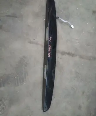 Hyundai Santa Fe Trunk door license plate light bar 