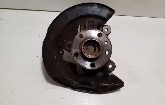 Volvo XC60 Front wheel hub 7G913K170M