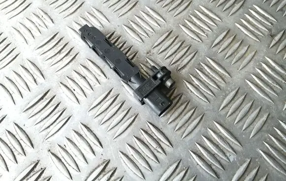 BMW 5 F10 F11 Crankshaft position sensor 7805188