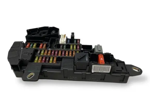 BMW 5 E60 E61 Fuse module 6906558