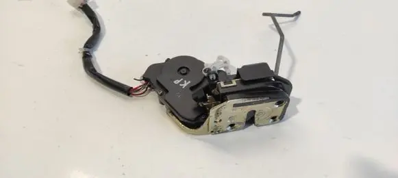 Mazda 626 Front door lock