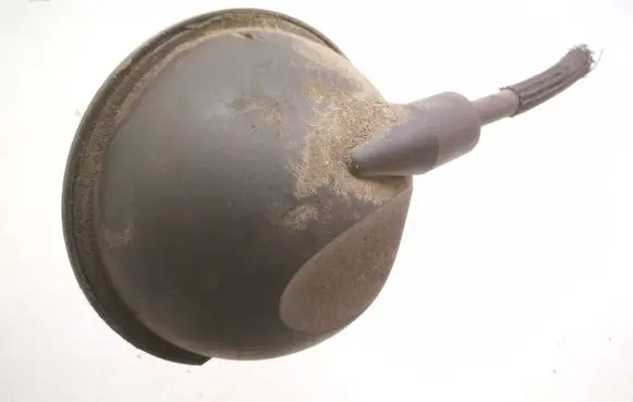 Vacuum air tank