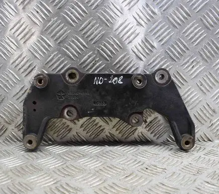 Gearbox mounting bracket