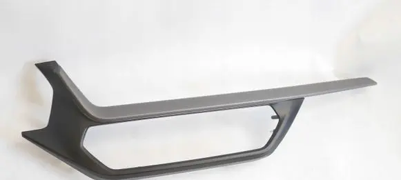 BMW 1 F40 Dashboard glove box trim 6823310