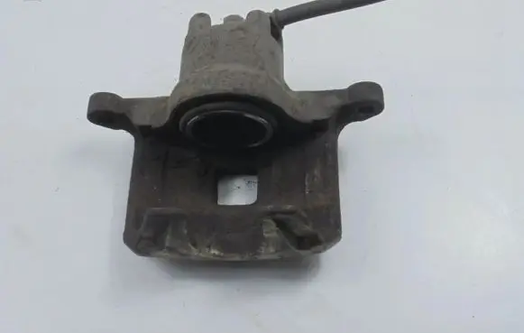 Chrysler Sebring (JS) Front brake caliper