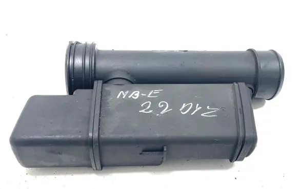 Mercedes-Benz E W211 Intake resonator A2115280308