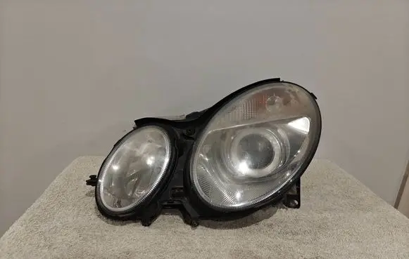 Mercedes-Benz E W211 Headlight/headlamp 16156300