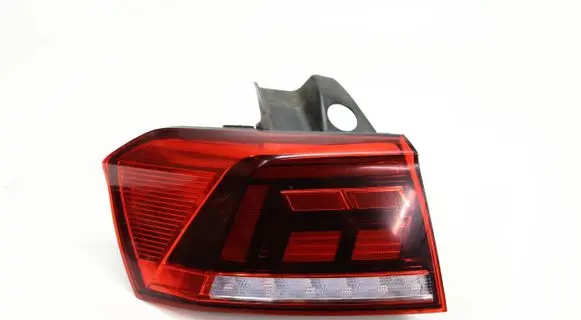 Volkswagen PASSAT B8 Rear/tail lights 3G9945095G