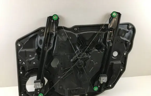 Volkswagen Touareg II Front window lifting mechanism without motor 7P6837755C