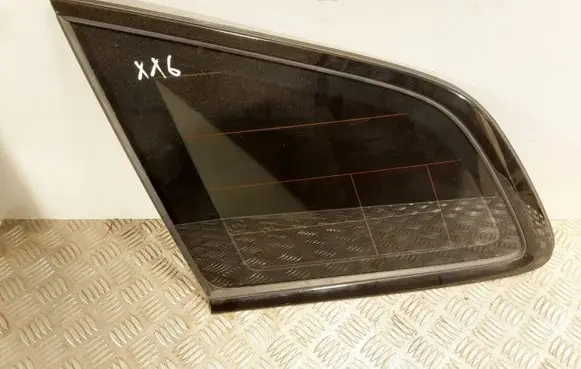 Volvo XC60 Rear side window