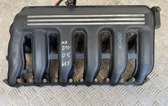 BMW 5 E39 Intake manifold 2247439