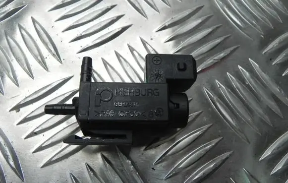 BMW 7 F01 F02 F03 F04 Turbo solenoid valve 1742712 X1029