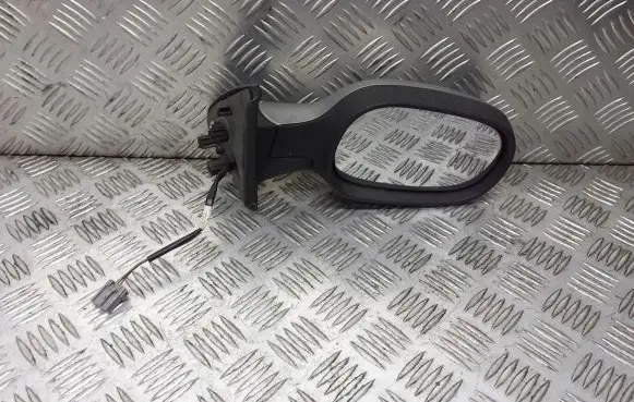 Nissan Micra Front door electric wing mirror E2011031