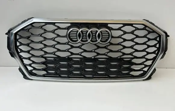 Audi Q3 8U Front bumper upper radiator grill 83F853651A