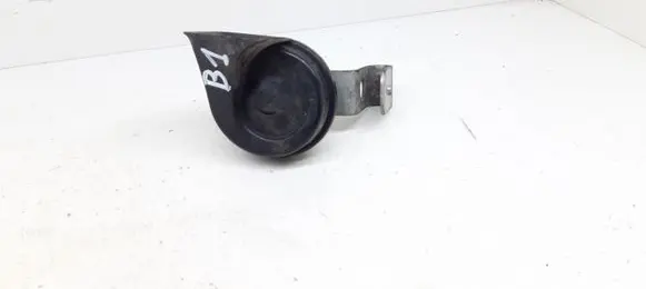 BMW 1 E81 E87 Horn signal 703881157 3881157 024148