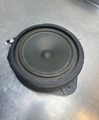 Audi A3 S3 A3 Sportback 8P Front door speaker 8P0035411C
