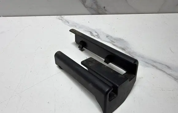 BMW 5 GT F07 Sliding door rail trim 30E00699