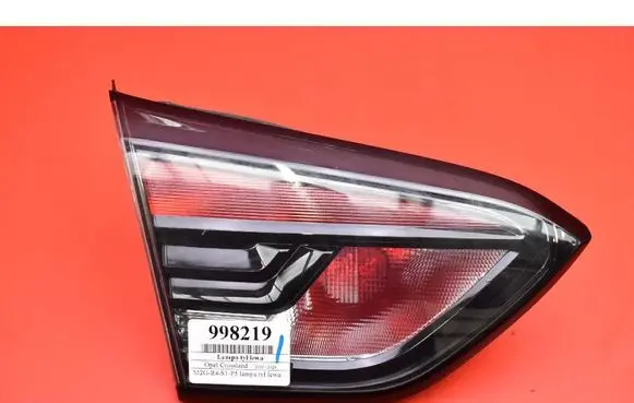 Opel Crossland X Rear/tail lights 39235953