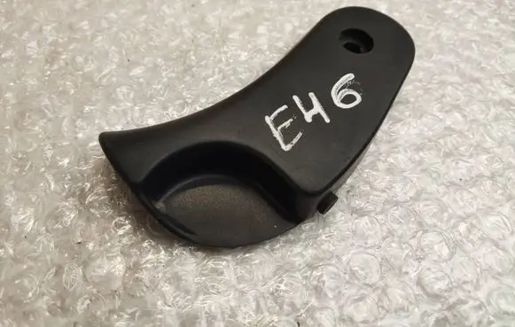 BMW 3 E46 Engine bonnet (hood) release handle 8223163