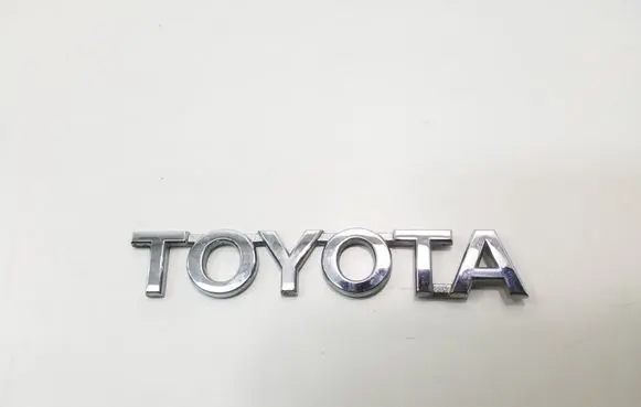 Toyota Yaris Manufacturer badge logo/emblem 754460D040