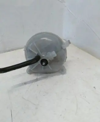 Audi A7 S7 4K8 Coolant expansion tank/reservoir cap 4K0121405M 4K0121403