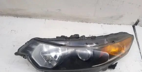 Honda Accord Headlight/headlamp W3T19371 8602