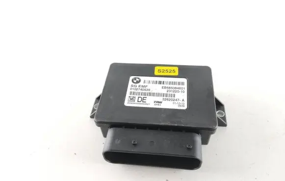 BMW 5 F10 F11 Hand brake control module 6850846 23122010 0102740539