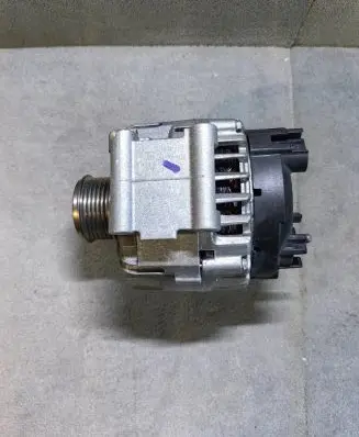 Seat Leon (5F) Generator/alternator part 06J903023D 2715270B