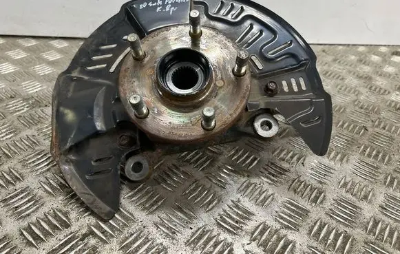 Subaru Forester SK Front wheel hub 28313FN030 9Y146