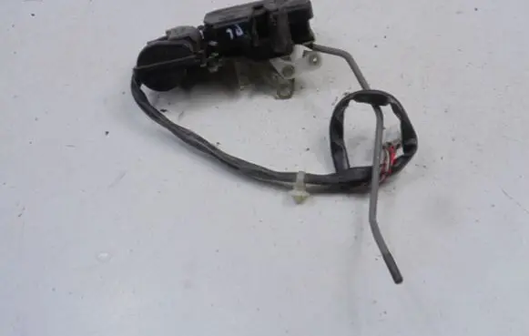 Mazda 323 Front door lock