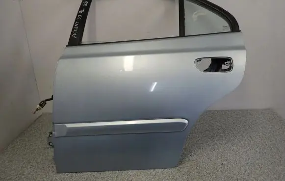 Hyundai Accent Front door