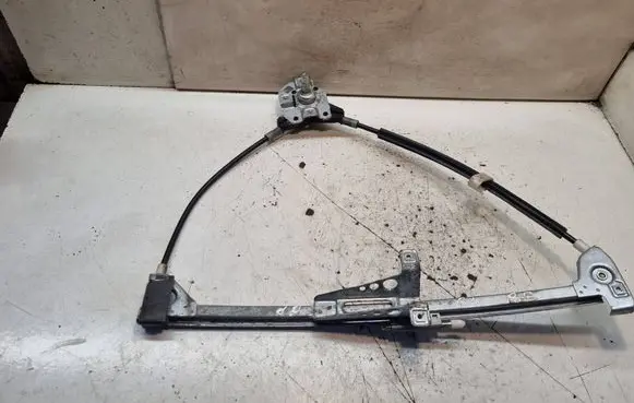 Audi 80 90 S2 B4 Front door manual window regulator 8A0837400