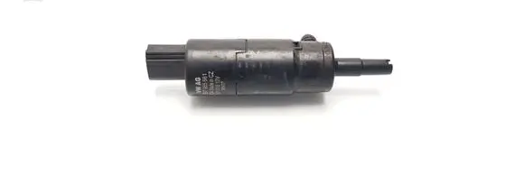 Volkswagen PASSAT B6 Headlight washer pump 3B7955681 001016