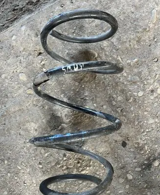 BMW 5 E39 Front coil spring 